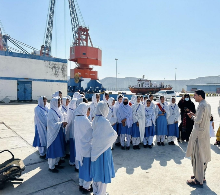Students from China-Pakistan school visit Gwadar Port