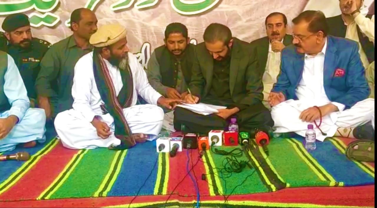 Gwadar: Maulana Hidayat called off sit-in after successful talks