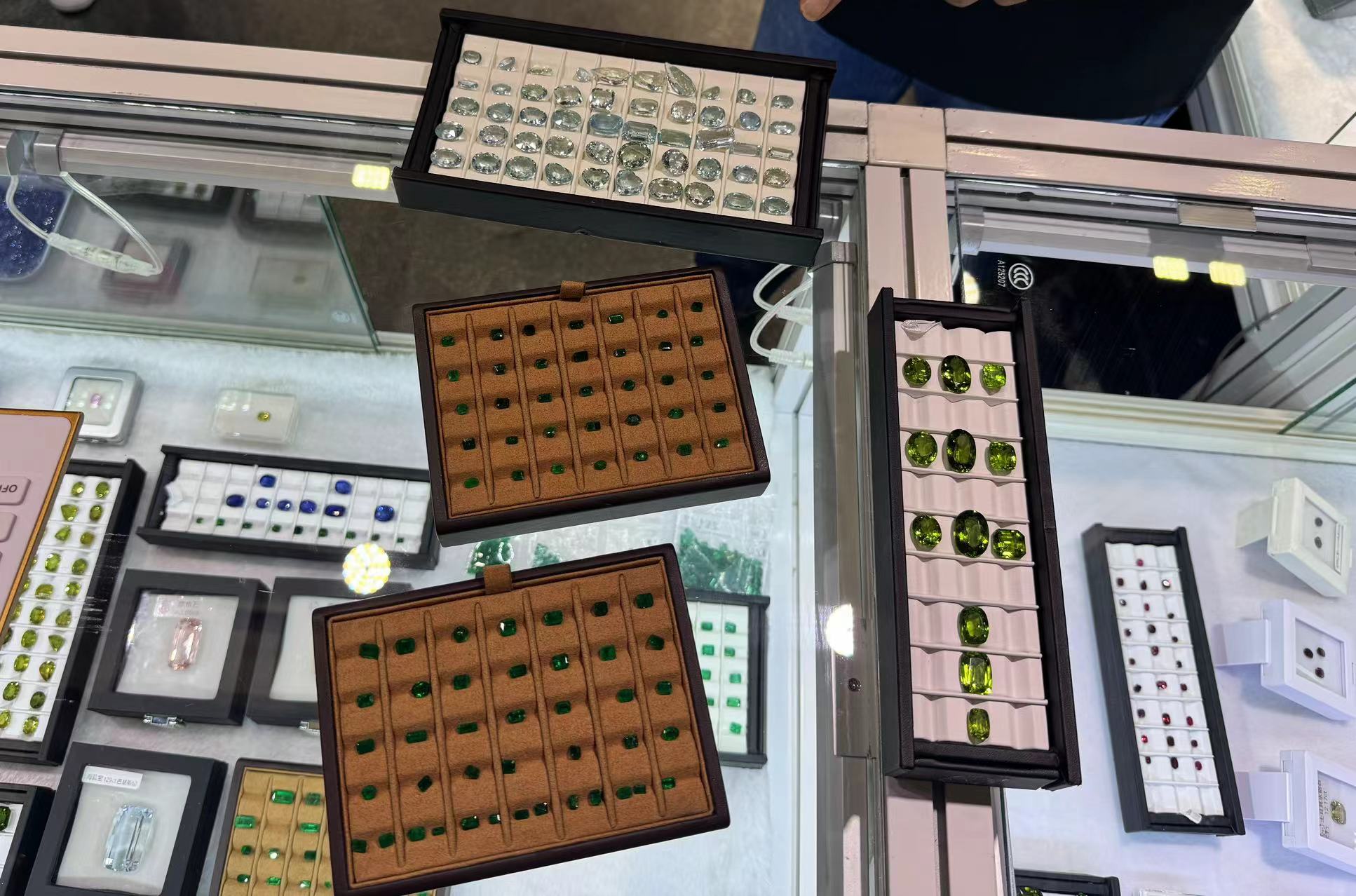 China's Growing Demand for Colored Gemstones Urges Pakistan to React Quickly