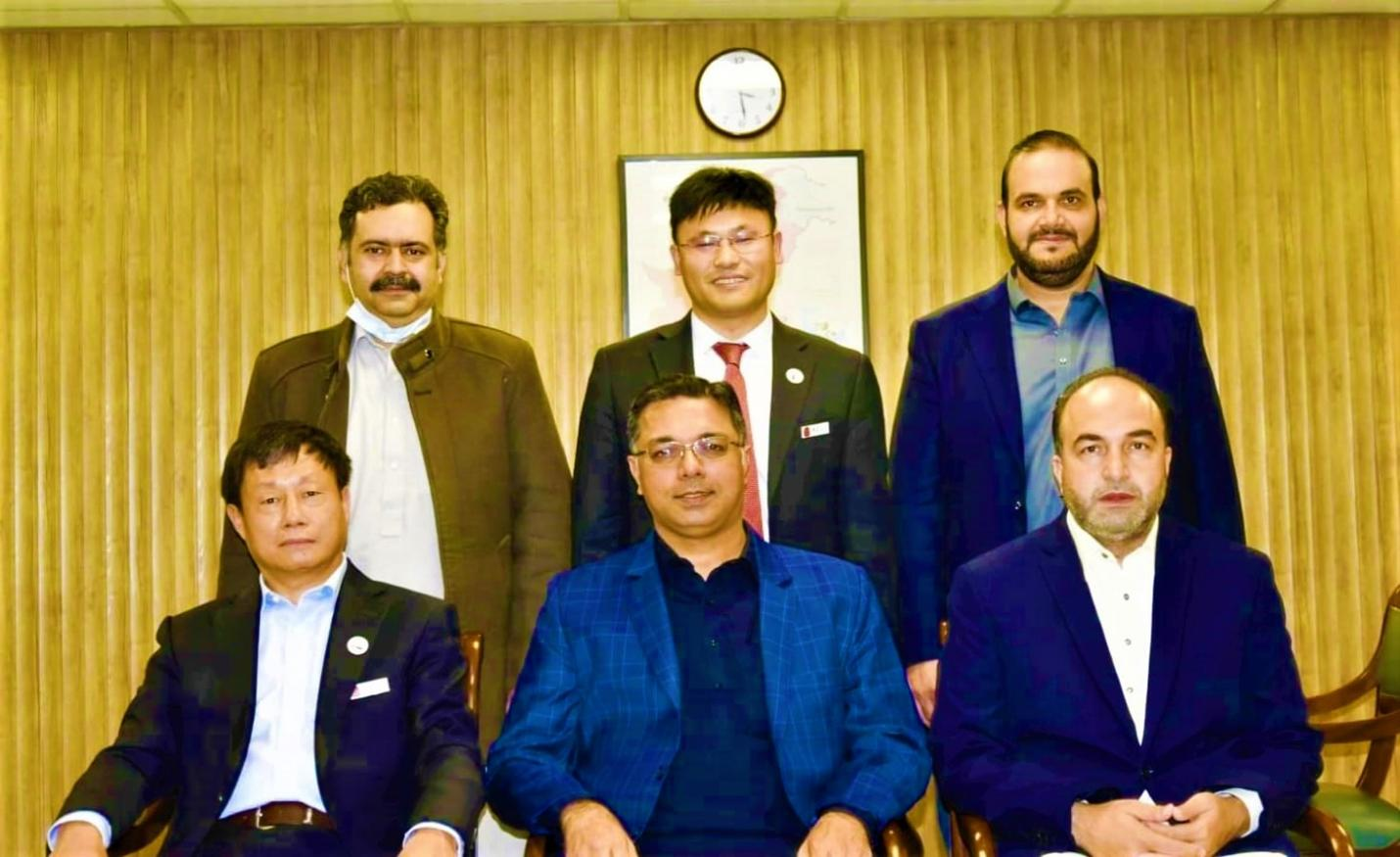 Sino-Pak diplomas for 100,000 Pakistani students in the offing