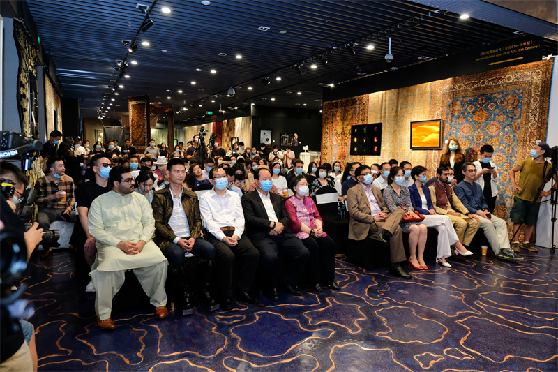 Pakistani handmade carpet theme exhibition marks 70th anniv. of China-Pakistan diplomatic ties