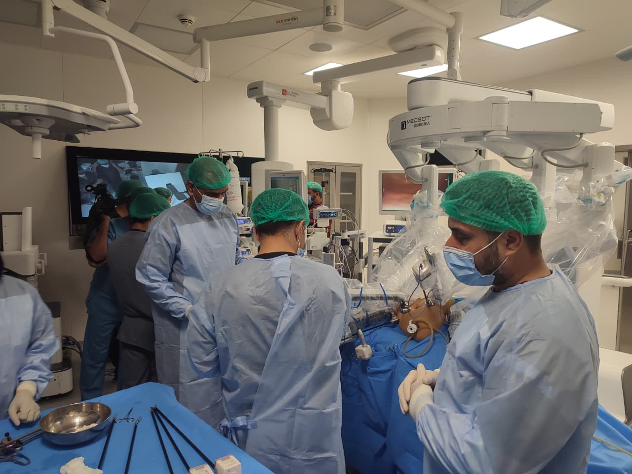 China-made robot enables Islamabad’s first robotic surgery at PIMS