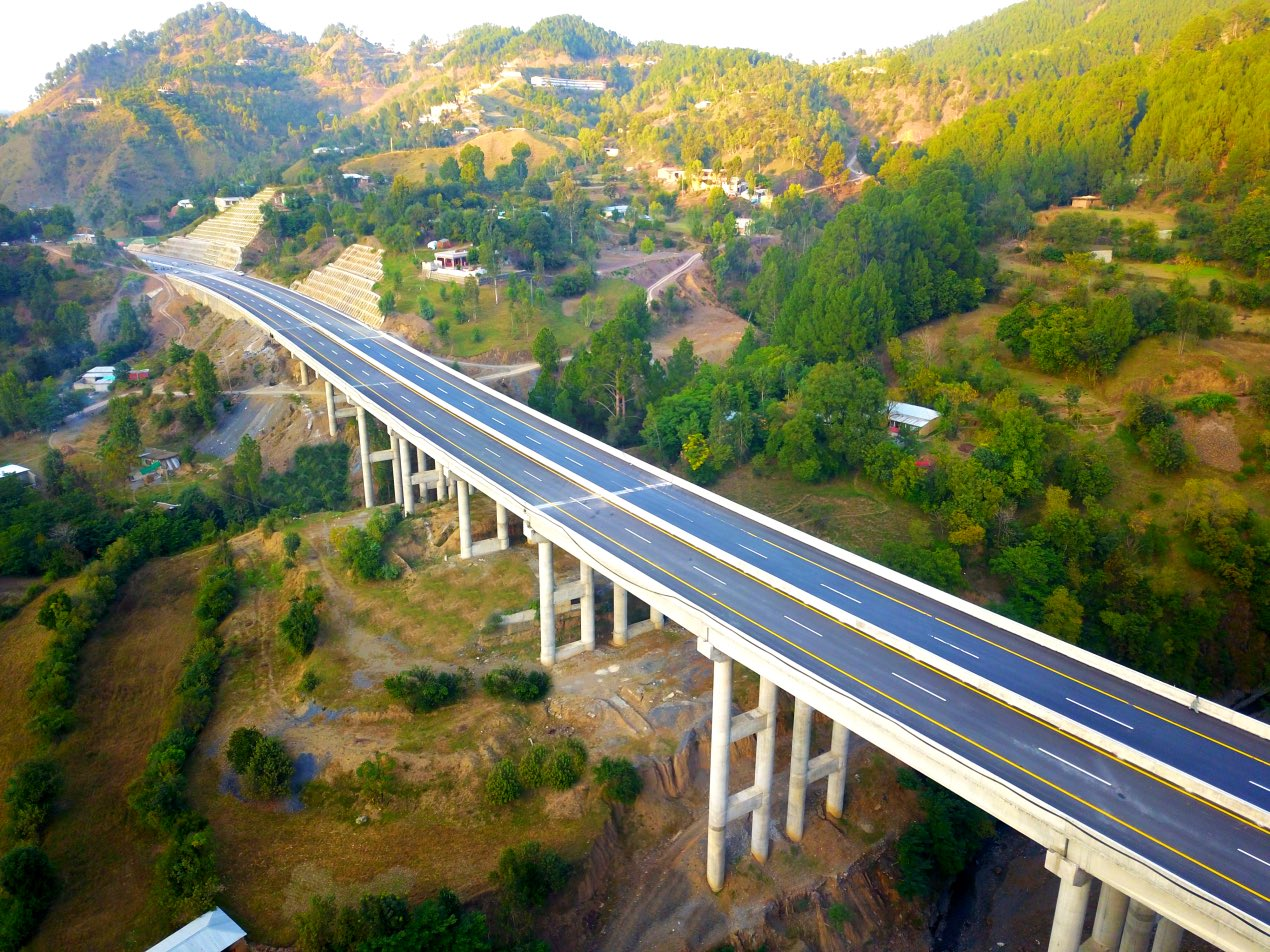 CPEC’s KKH Phase-II wins ENR’s best Bridge/Tunnel Award