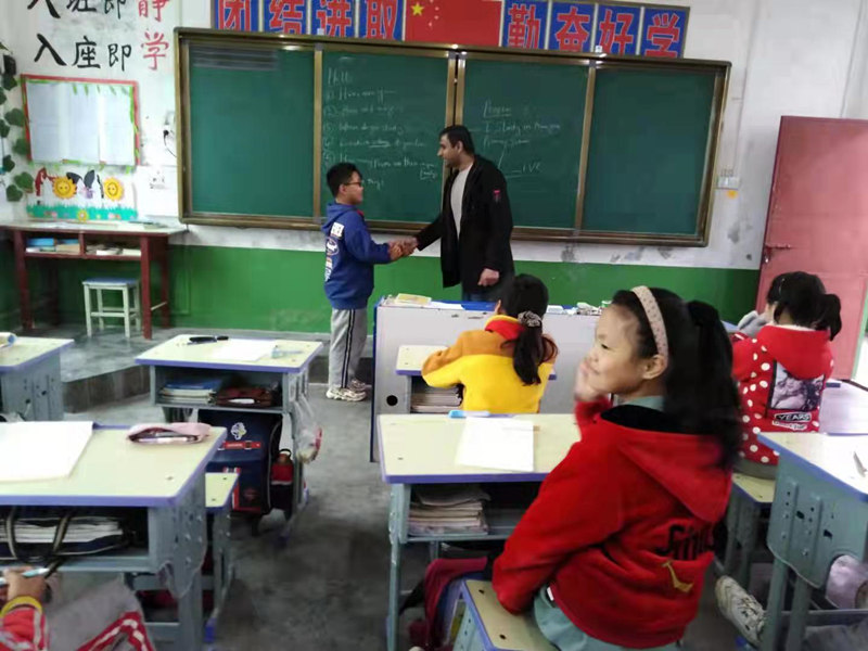 Pakistani student assists China’s poverty alleviation through education