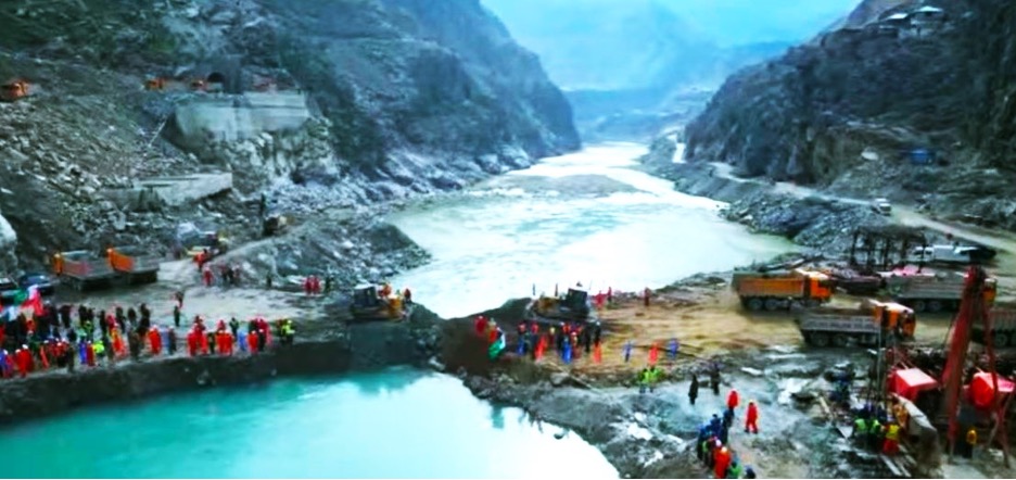 Indus River successfully diverted through tunnel at Dasu HPP