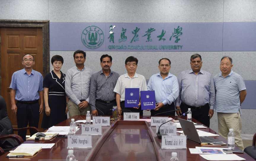 UAF signs LoI with QAU to promote Pak-China agro collaboration