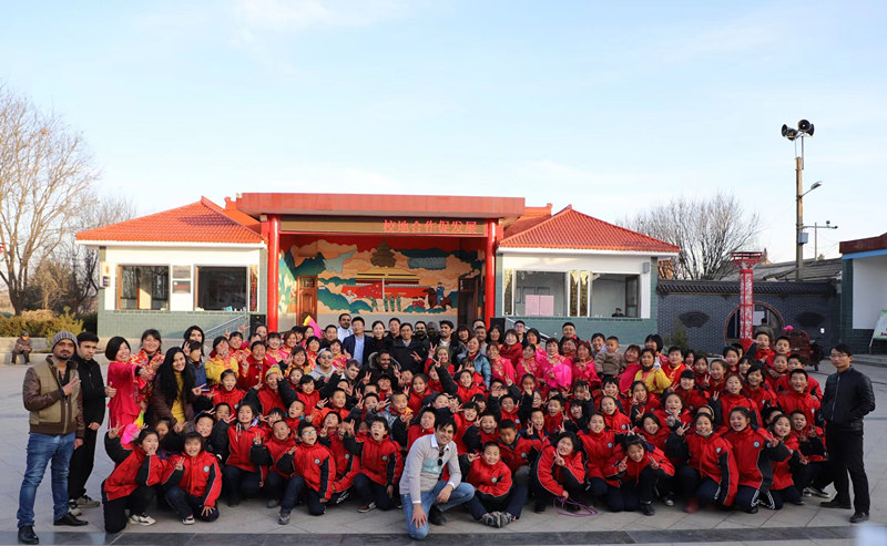 Pakistani student amazed by China’s poverty relief achievement