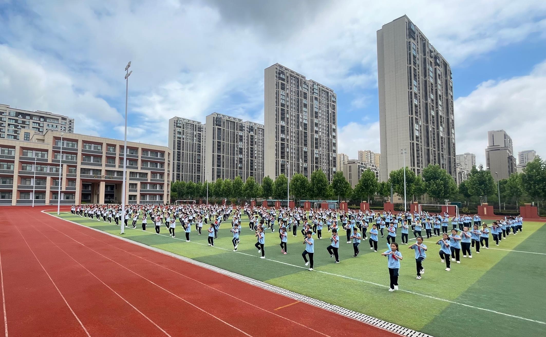 SCODA primary school promotes cricket in China