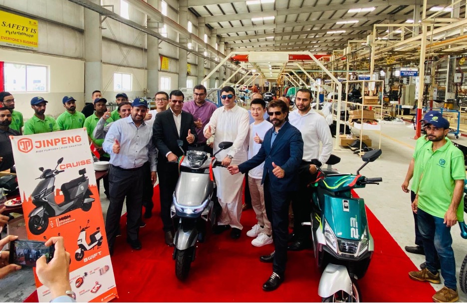 JW-SEZ, China’s Jinpeng launch electric 2- and 3-wheelers in Pakistan